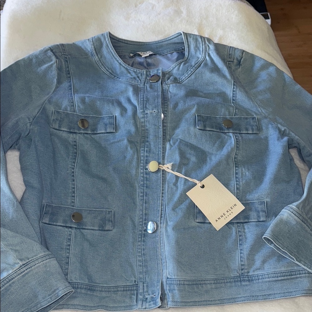 Anne Klein
Women's Jewel-Neck Button-Front Jacket